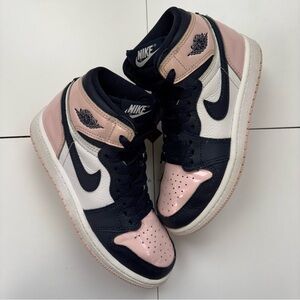 Air Jordan 1 High OG SE Bubble Gum